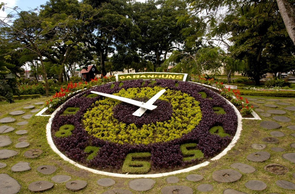 Recife, Caruaru e Garanhuns (PE)