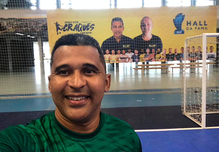 Manoel Tobias afirma que é o 'maior de todos os tempos' no futsal