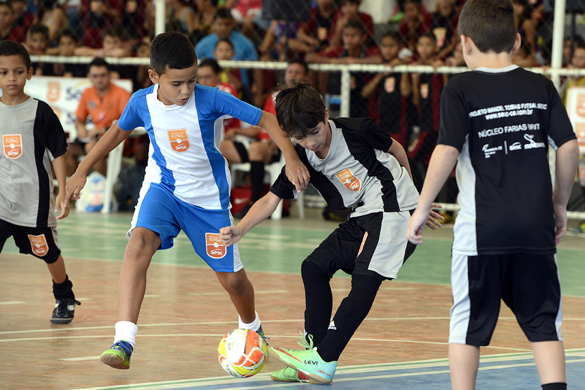 Projeto Futsal Sesc reinaugura núcleo no Vila União 