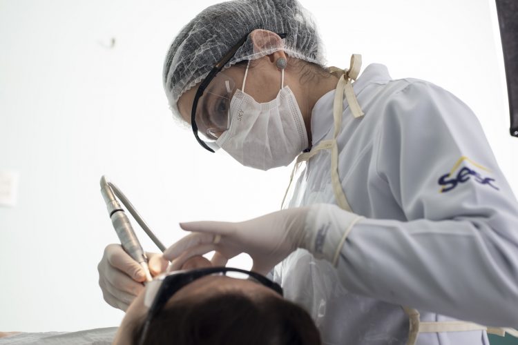 Unidade Móvel do OdontoSesc leva serviços gratuitos a Limoeiro do Norte a partir desta segunda-feira