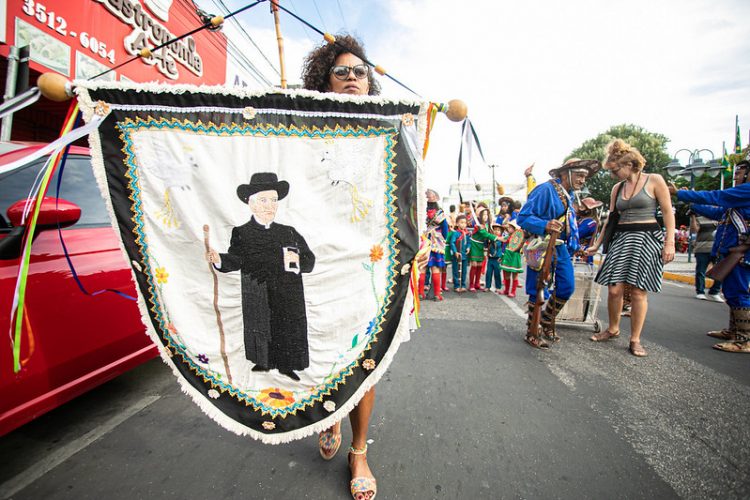 Sesc Cultura de Raiz com programação no encerramento da Semana Padre Cícero, em Juazeiro do Norte