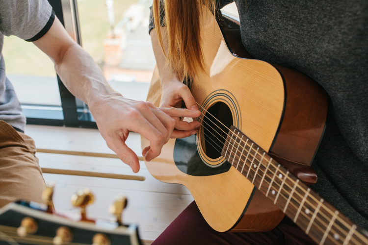 Em maio, Rede DAC oferece vagas para cursos nas linguagens Música, Artes Cênicas e Artes Visuais