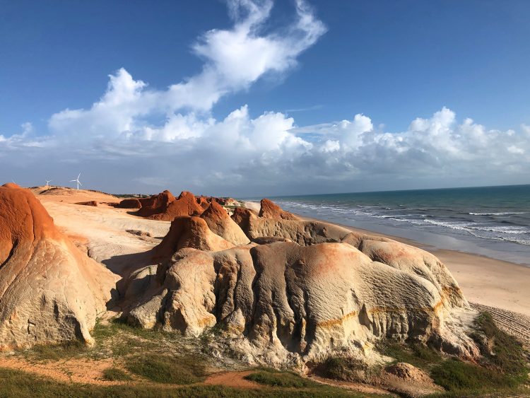 Rota Esculturas de Areia: um dia entre o mar, arte e descanso em Majorlândia